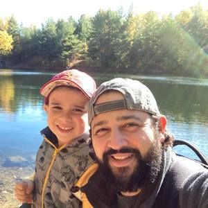 Meet your Posher, Bee